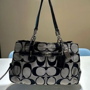 Coach Chelsea Signature Vintage Tote